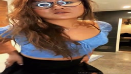 VELLACIAエロいダンス