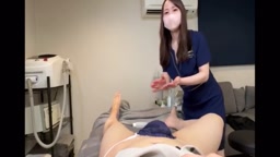 脱毛サロンで働くさおり(2)