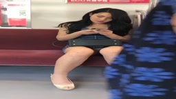 パンチラ