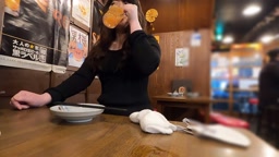 個撮隠撮 28歳飲食店員