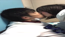 カップル 手コキ
