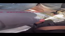 ライブ会場でペニス押し付け