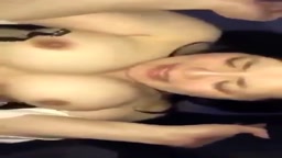 この豊満な乳どうよ。マッチングでこんな女が引っ掛かってめちゃラッキー♥
