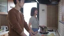 -Short-同じマンションに住む綺麗な人妻をハメまくってヤリまくった話。～鳳みゆ～