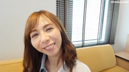 人妻