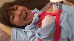 woman inside 2 芹沢多恵 5