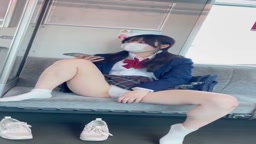パンチラ