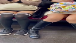 パンチラ