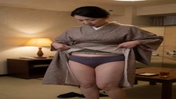 和服着替えパンチラ (3)