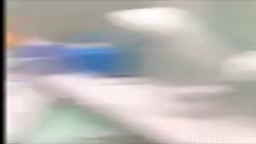 太った女性が自分の体を解説