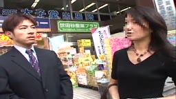 【旧作】土下座人妻ナンパ