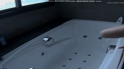 シャワー放尿