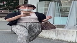 着衣胸