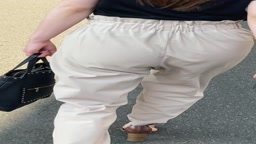 着衣尻