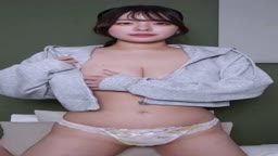 Mのまりな22  パーカーのチャック下ろすのドキドキしない？