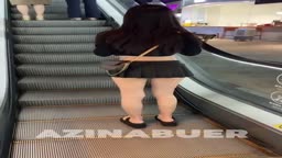 azinabuer ミニスカエスカレータ露出