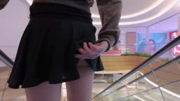 Moriya モールノーパン露出 続き
