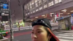 グラビアアイドル黒人に胸を揉まれる
