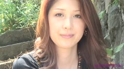 woman inside 中村千鶴 1
