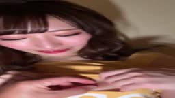 里仲ゆい