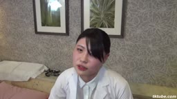 保健室のお姉さん　らん　挿入時クリいじり
