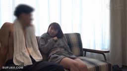あざとちっぱい女子