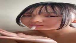 JKが手に臭そうな唾液を垂らす