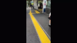 [神様に感謝]絶世の黒髪色白美●女が電車内で絶頂悶絶。色々良すぎて情報過多。