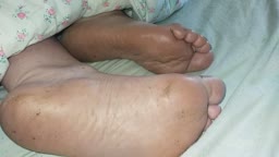 Feet mom