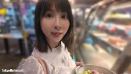 尼