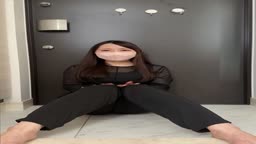 脱毛サロンで働くさおり(22)