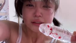 おにんちゃん生理中にディルドを紅に染めてBAN