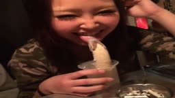 下品な女にはバナナフェラがよく似合う