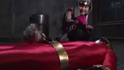 Red Ninja Sisters Take Down Evil GHNU-15 Hero