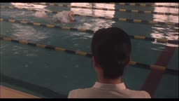 映画より