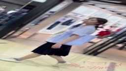 スカートの下