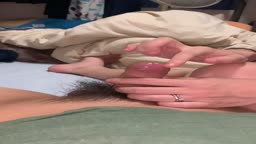 気持ちよさそう　包茎クリクリ