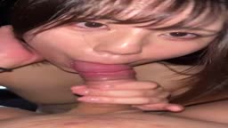 気付かずSNS垢動いてる子フェラ