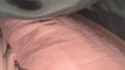 酔い潰れてカラオケで寝た巨乳人妻