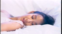 弓月薫 美乳