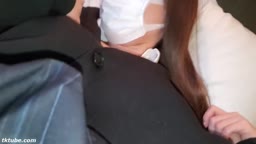 教師と関係を持つ女の子　1