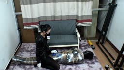 M男　踏みつけ　安安女王様