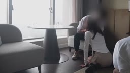 「雄さんのわんちゃんにして欲しいです」首絞めだけで爆イキしちゃう3才女の子のママと再会