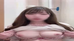 ほぼ顔出し(´ᴗ̫ก`)ᐝ乳首かりかりおなにー♡