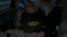 後部座席でハメられる