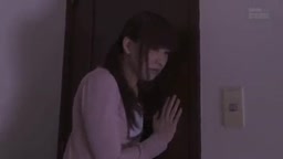 侵入者に恋した若妻