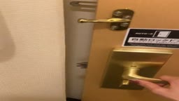 ビジネスホテルで隣の部屋から喘ぎ声が聞こえてきたので・・