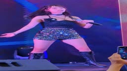 青山ひかるダンス02