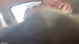 車内で制服娘の手コキ
