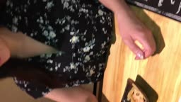 【個人撮影定】電話に出なかった罰として、家ではめた後飲みに連れ出し、居酒屋でハメ撮り返済